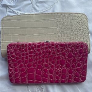 Chic Croc-Embossed Pink and Cream Clutch Set